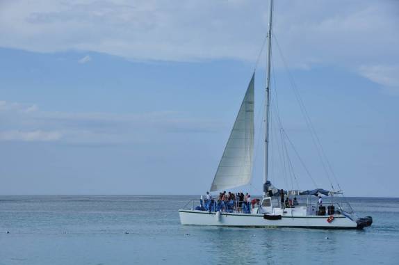 Turistas se divertem em Punta Cana, no litoral da República Dominicana
